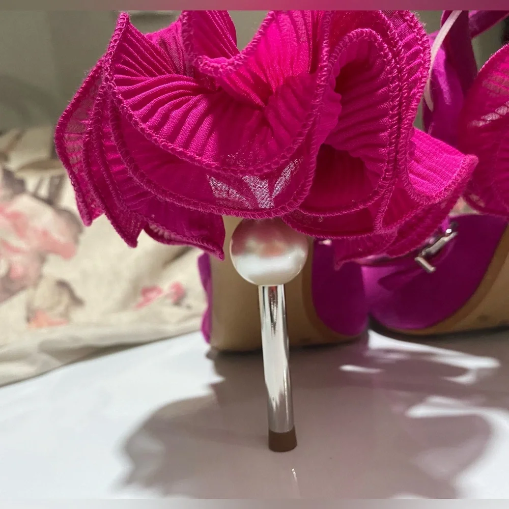 Gianni Bini Pink Heels with Ruffle Detail - Picture 9 of 15